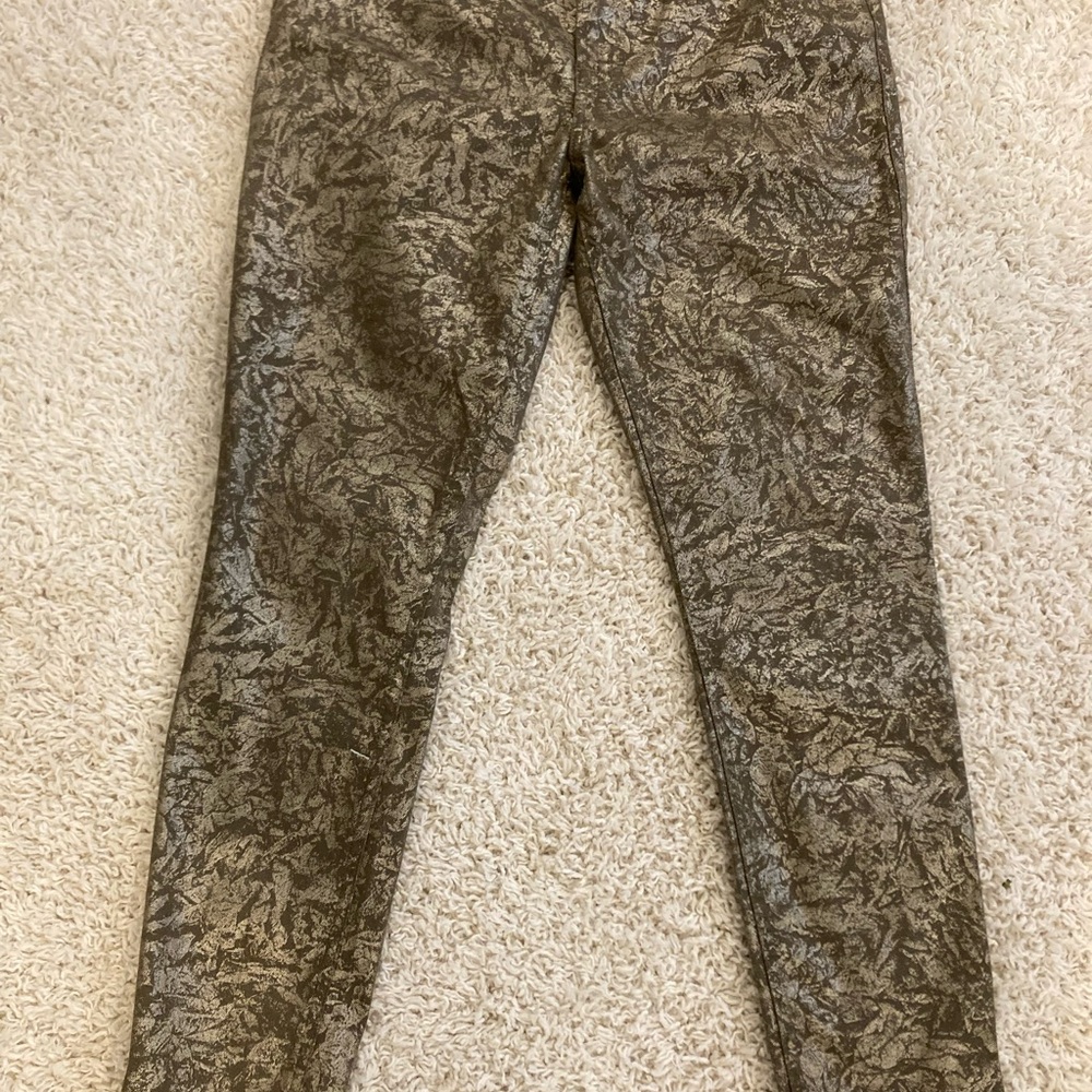 7 For All Mankind Metallic Gold Leaf Light Skinny Jeans Size 30